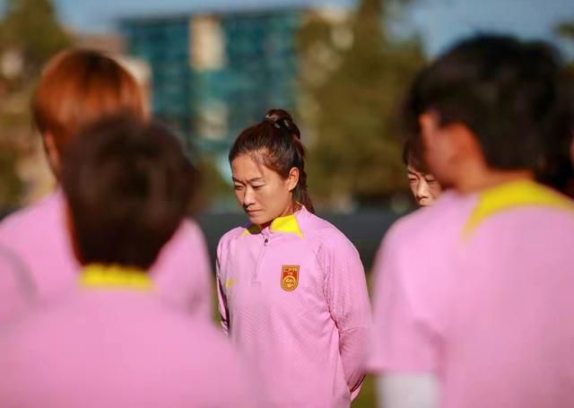 妹子的同学来我家